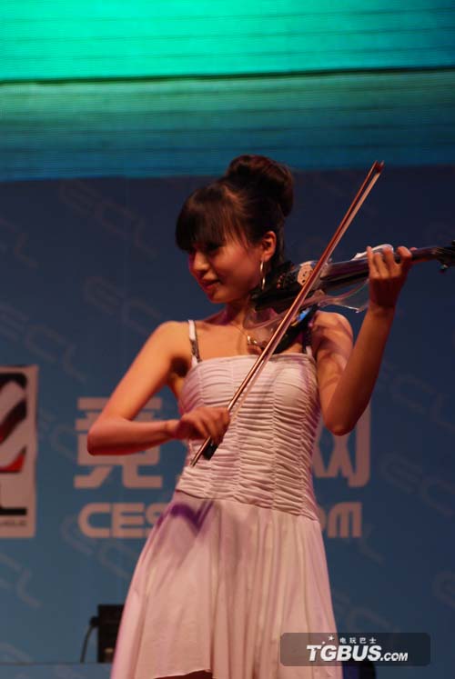 竞游ECL闪耀2010 电子竞技战幕开启—— 竞游ECL2010第一赛季决赛开幕式